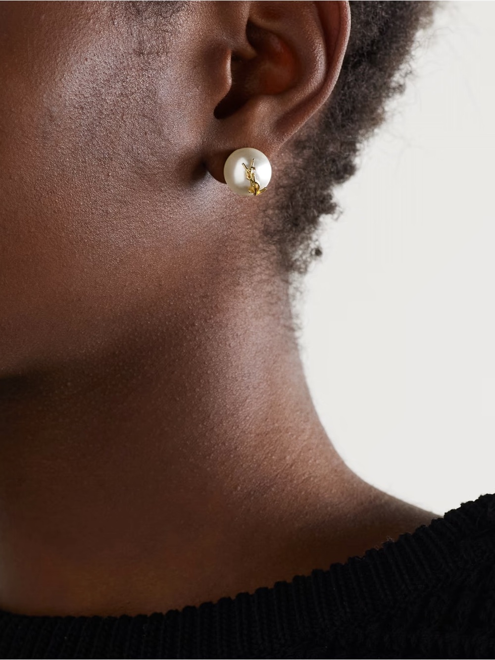 Saint Laurent Gold-tone Faux Pearl Earrings “Quiet Luxury” - Picture 4 of 10